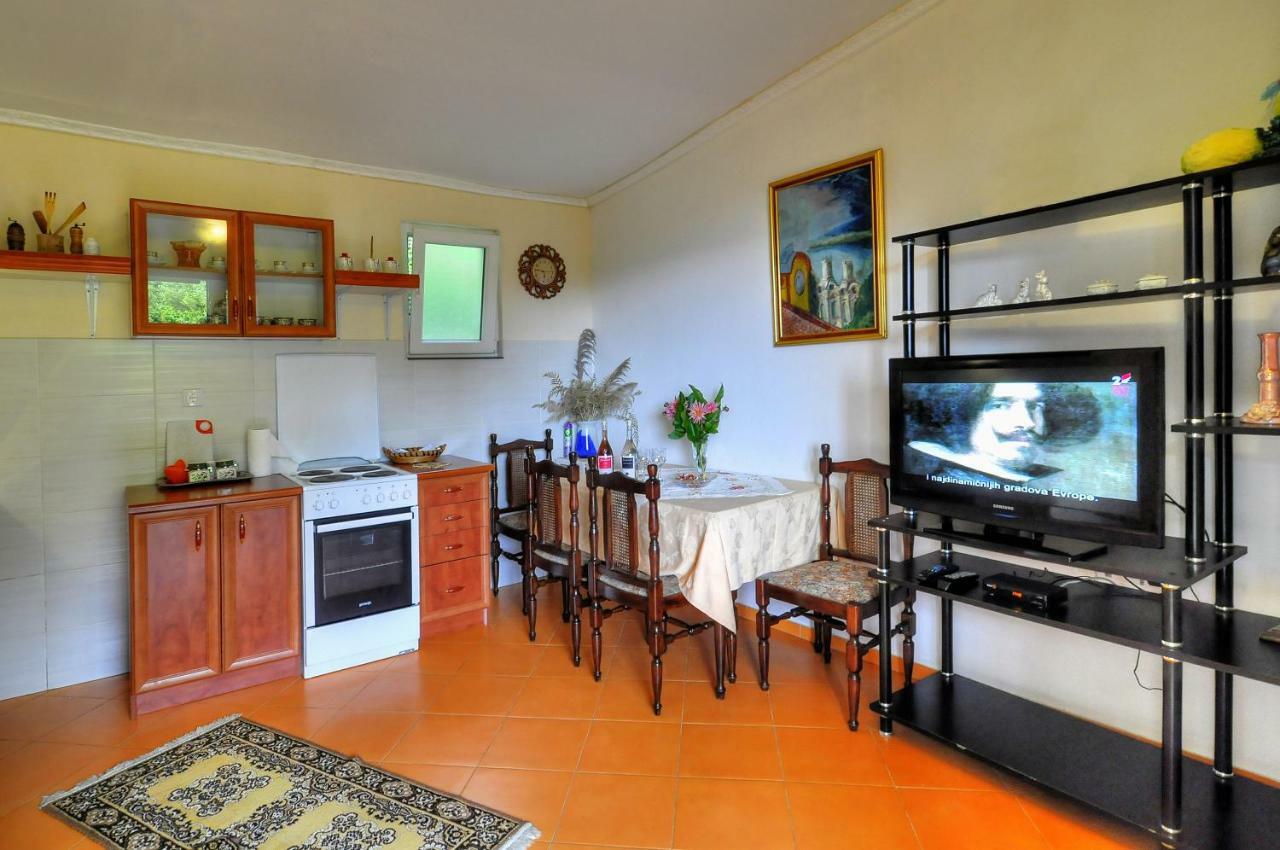 Apartments Banicevic 티바트 외부 사진